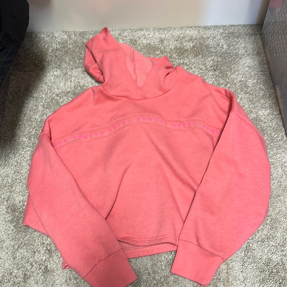 Under Armour women’s pink crop sweatshirt. Size S.